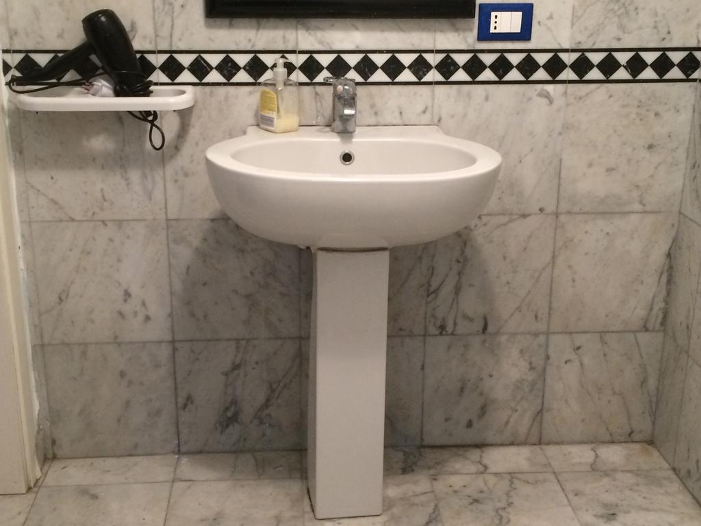 Pisa Rooms For Rent Kültér fotó